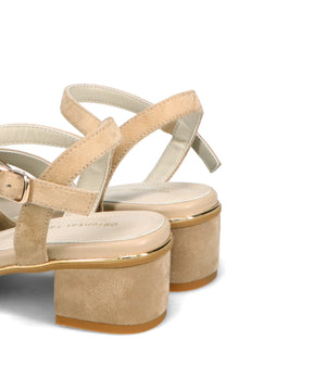 【WEB限定】クロスストラップメタリックラインサンダル/55201