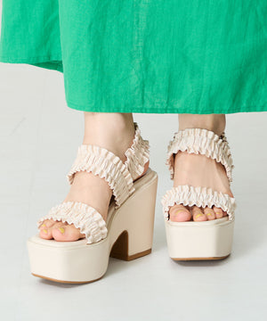 【WEB限定】フリルベルトプラットフォームサンダル/56221