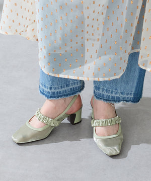 【カタログ掲載アイテム】パール×シアーバックストラップパンプス/56309