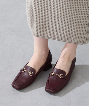 【カタログ掲載アイテム】ビットモチーフフレアヒールローファー/56311