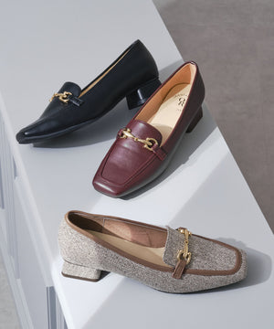 【カタログ掲載アイテム】ビットモチーフフレアヒールローファー/56311