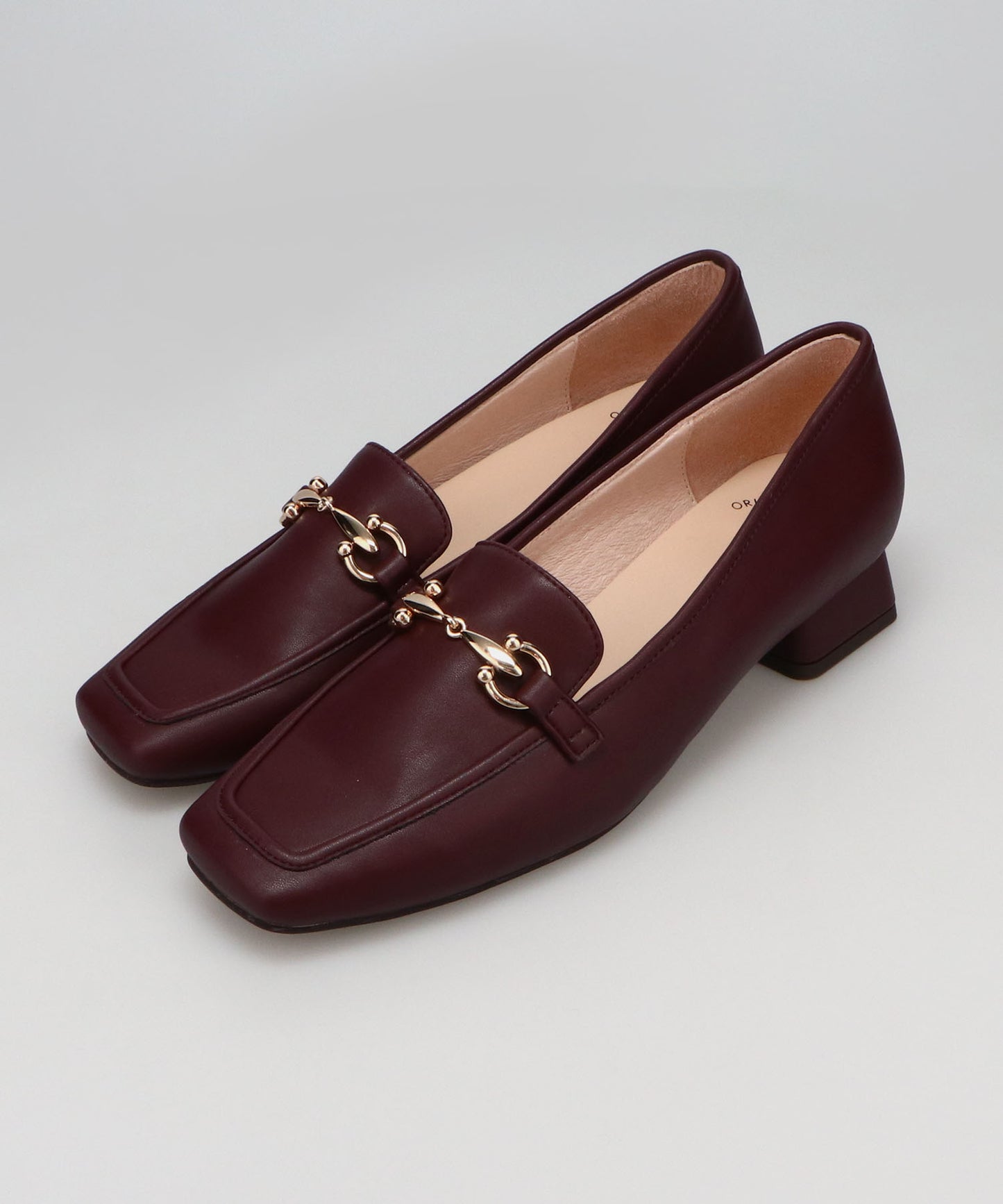 【カタログ掲載アイテム】ビットモチーフフレアヒールローファー/56311