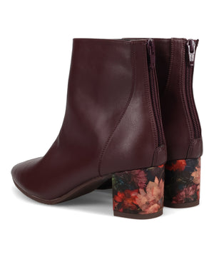 【WEB先行予約/10月上旬発売予定】ポインテッドトゥミドルヒールブーツ/61418