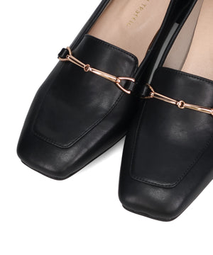 【WEB先行予約/2月下旬発売予定】メタリックラインビットヒールローファー/62101