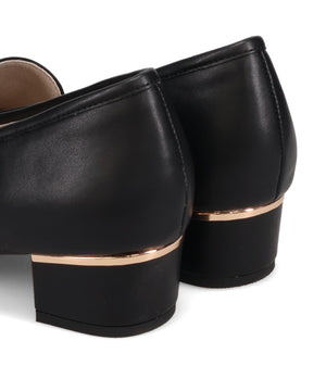 【WEB先行予約/2月下旬発売予定】メタリックラインビットヒールローファー/62101