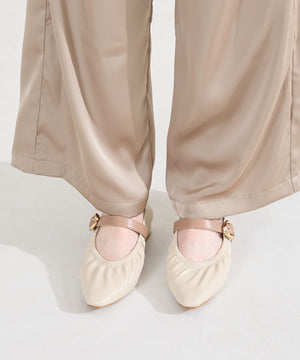 【WEB先行予約/2月下旬発売予定】ギャザーデザインメリージェーンパンプス/62103