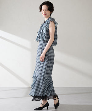 【WEB先行予約/8月上旬発売予定】プチメタルパーツストラップヒールパンプス/62302