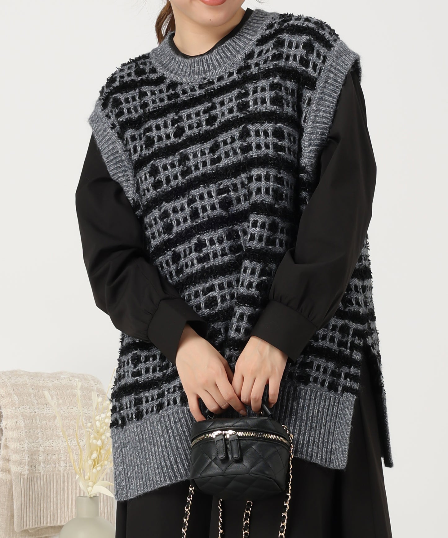 ツイード風テープヤーンニットベスト