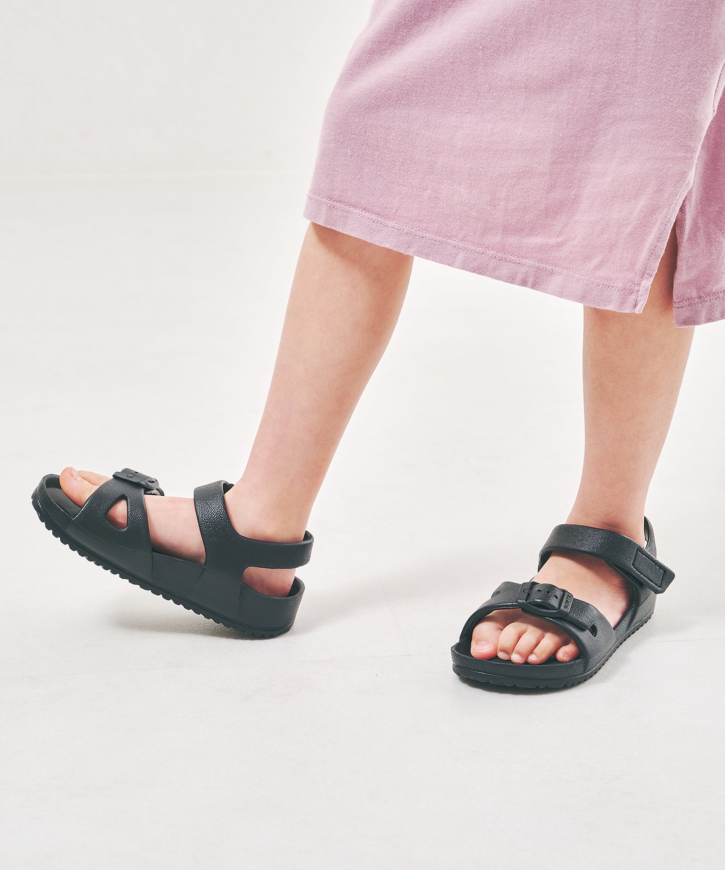 【WEB限定】バックルクロスベルトシャワーサンダル/K-223