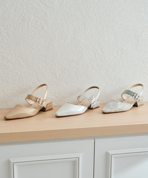 ビジューバックストラップローヒールパンプス/MOR111