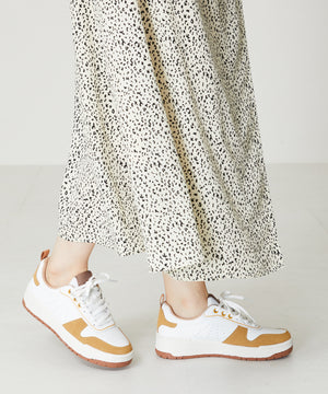 パンチングミッドソールスニーカー/OT3725