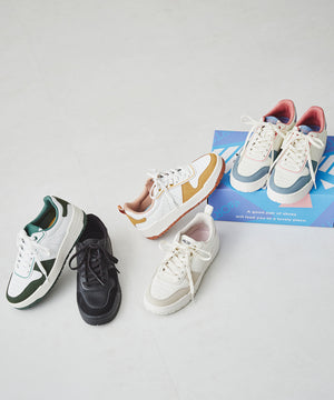 パンチングミッドソールスニーカー/OT3725