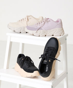 パンチングデザインボリュームソールスニーカー/OT3738