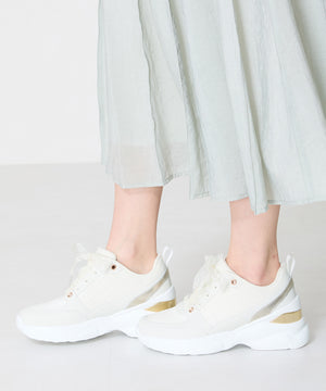 ヒールアップメタリックパーツスニーカー/OT3761