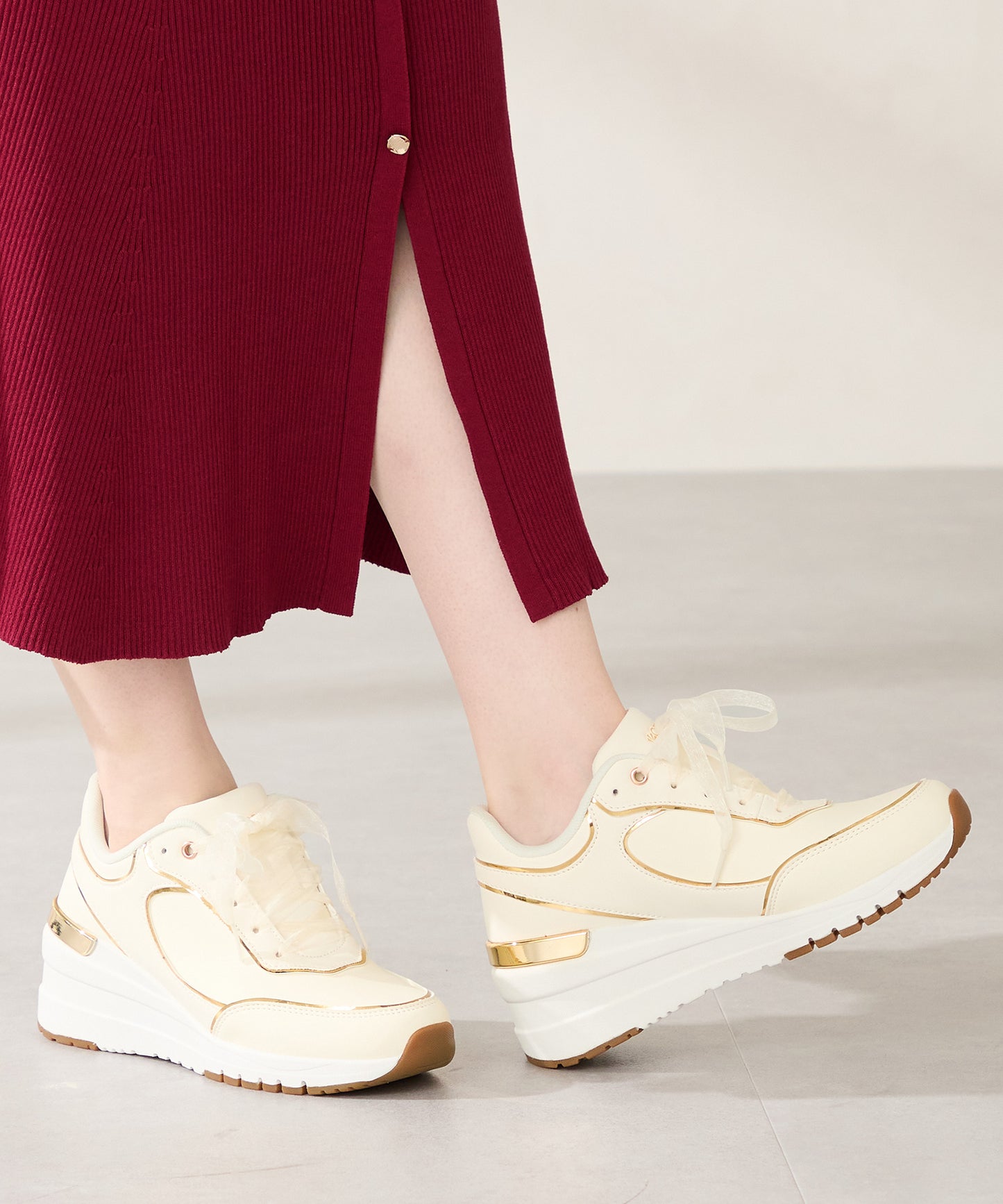 ヒールアップ2wayシューレーススニーカー/OT3775