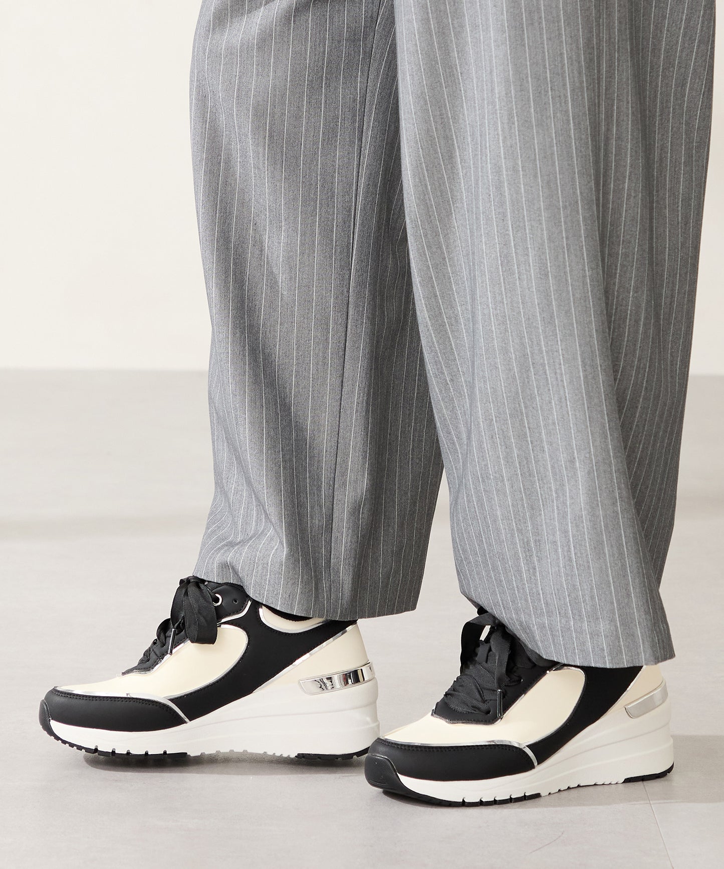 ヒールアップ2wayシューレーススニーカー/OT3775