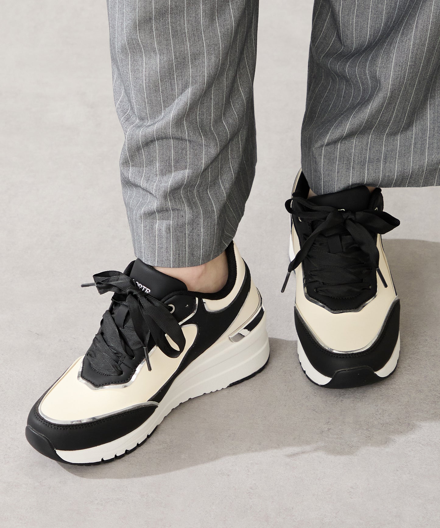 ヒールアップ2wayシューレーススニーカー/OT3775