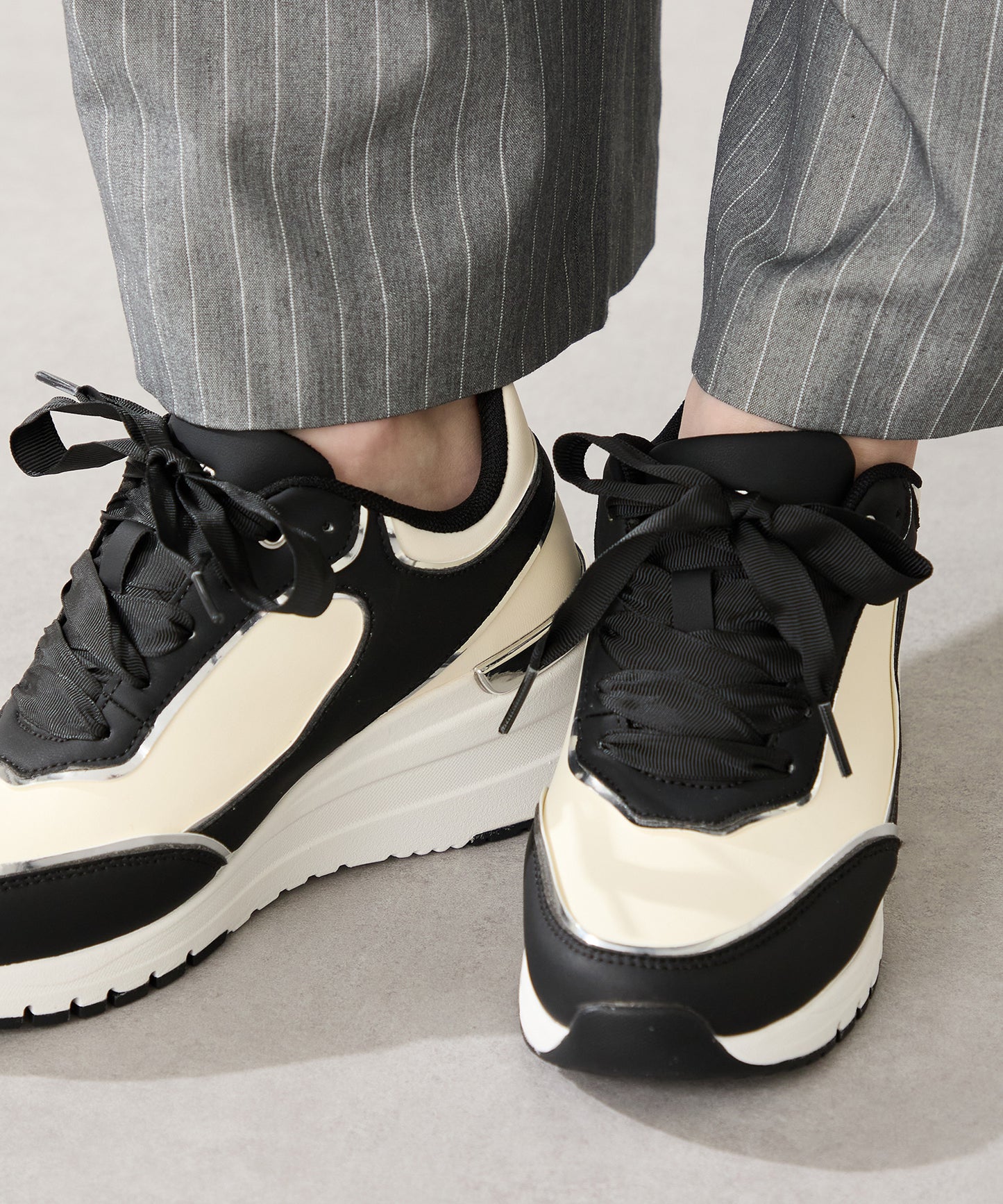 ヒールアップ2wayシューレーススニーカー/OT3775