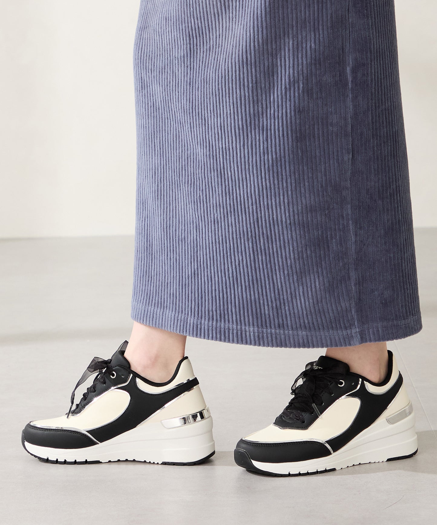 ヒールアップ2wayシューレーススニーカー/OT3775