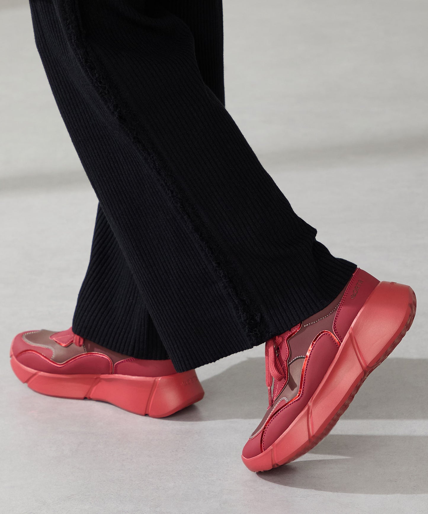 メタリックパーツ配色スニーカー/OT3780