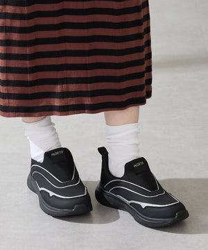 【瞬間フィット】グリッターラインスニーカー/OT3785