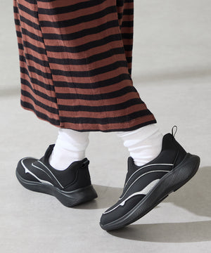 【瞬間フィット】グリッターラインスニーカー/OT3785