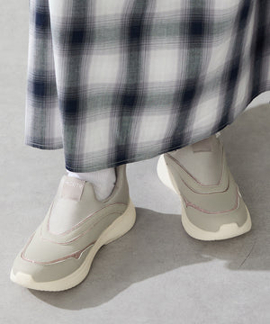 【瞬間フィット】グリッターラインスニーカー/OT3785