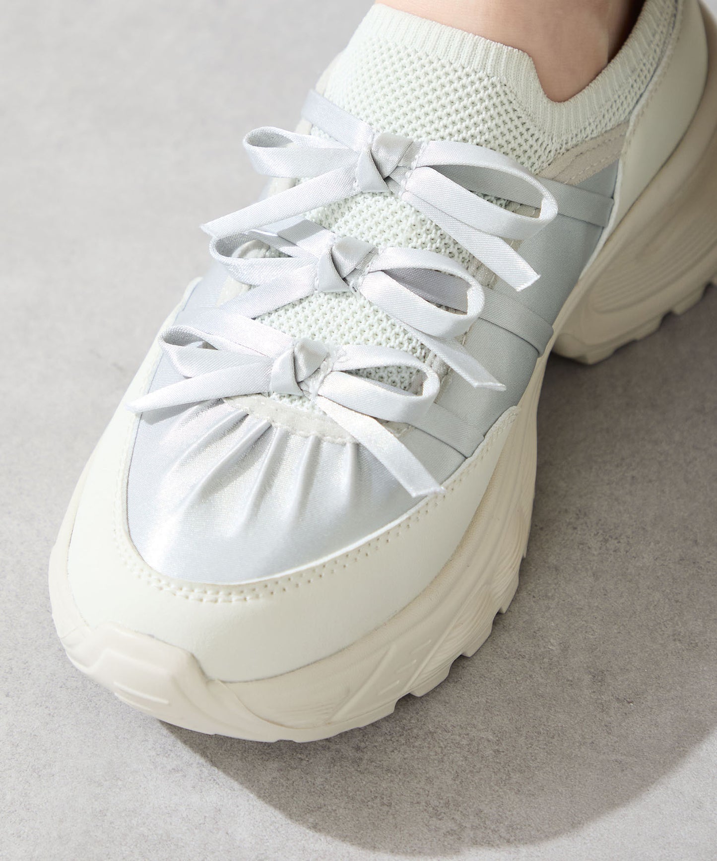リボンディテールニットスニーカー/OT3787