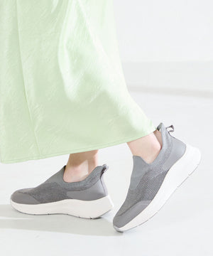 【TVCM放映中/瞬間フィット】ニット防水スニーカー/OT3799