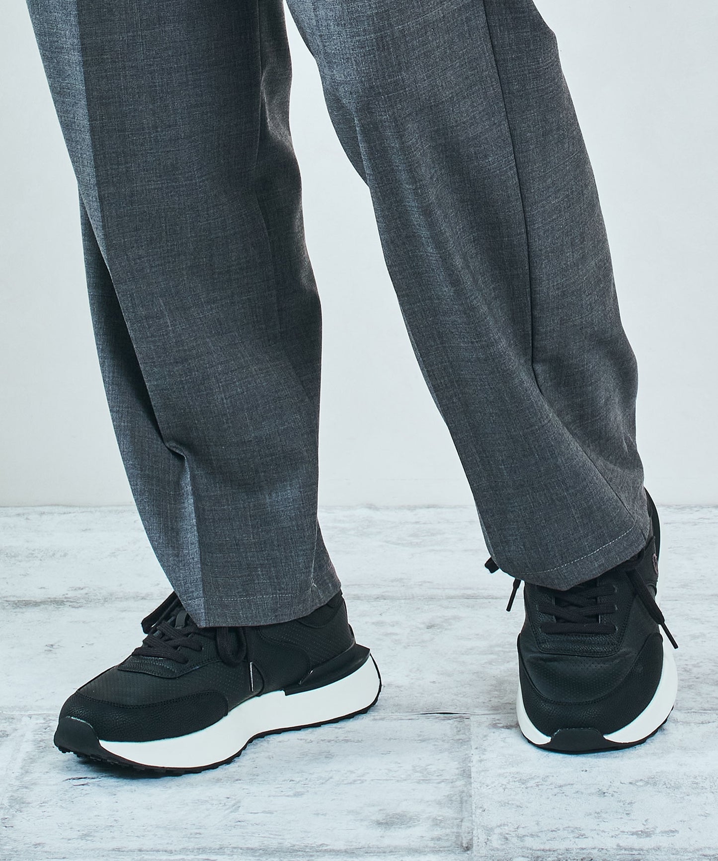 【MEN’S】パンチングデザインスニーカー/OT5703