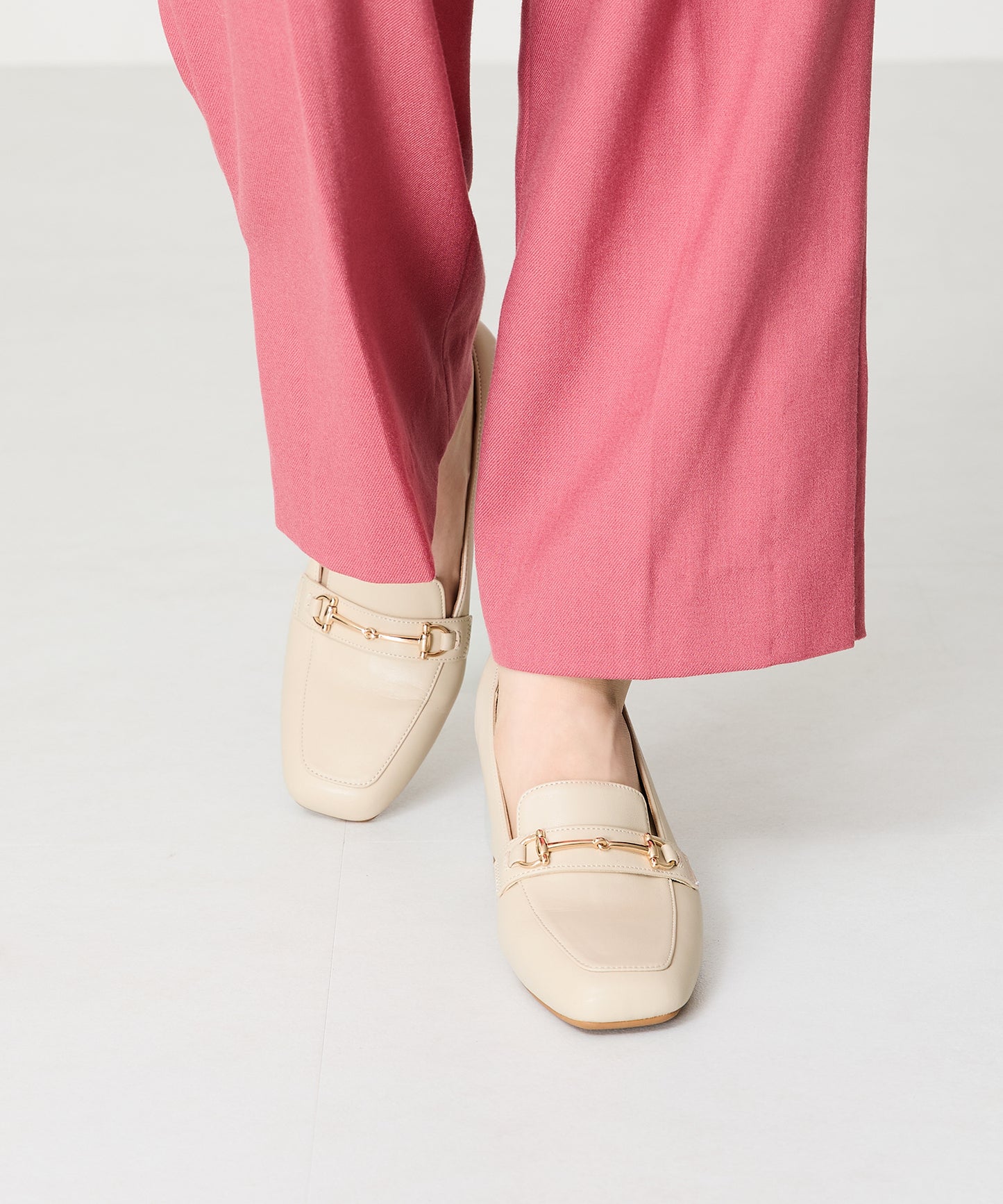 【跳べるパンプス】ビットヒールローファー/跳べるパンプスシリーズ累計150万足突破/R-3214