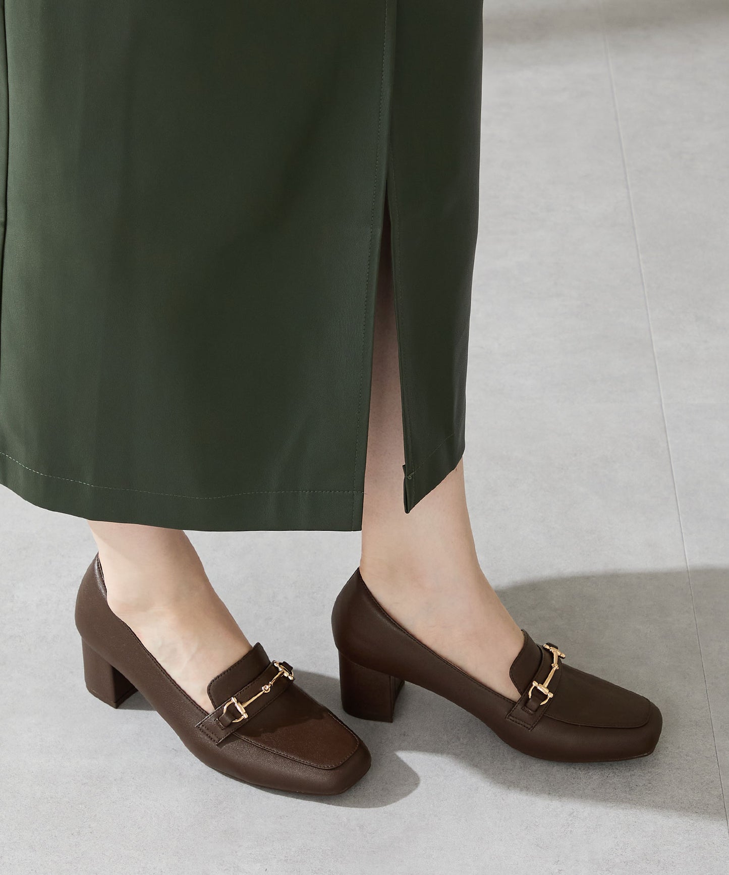 【跳べるパンプス】ビットヒールローファー/跳べるパンプスシリーズ累計150万足突破/R-3214