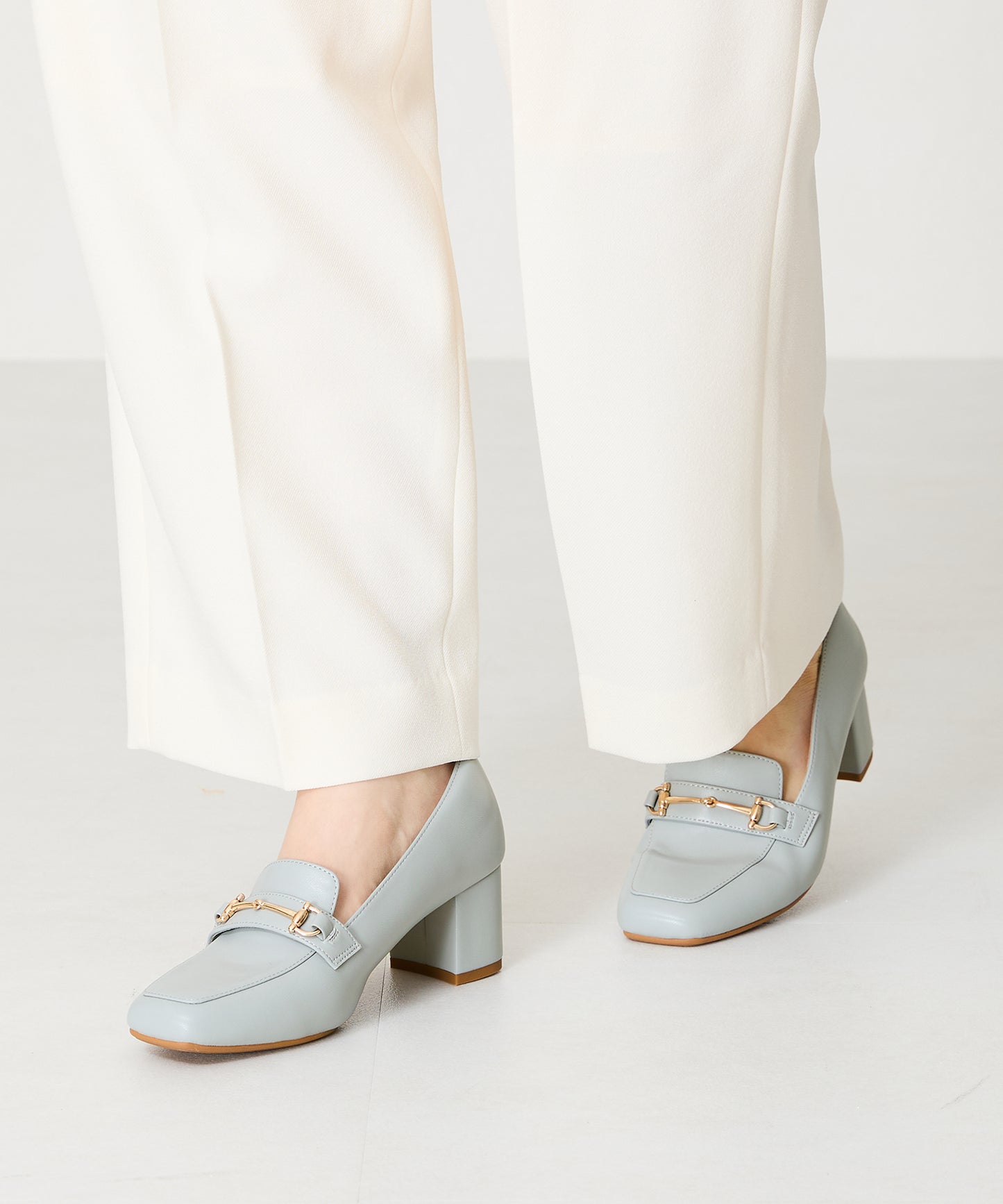 【跳べるパンプス】ビットヒールローファー/跳べるパンプスシリーズ累計150万足突破/R-3214