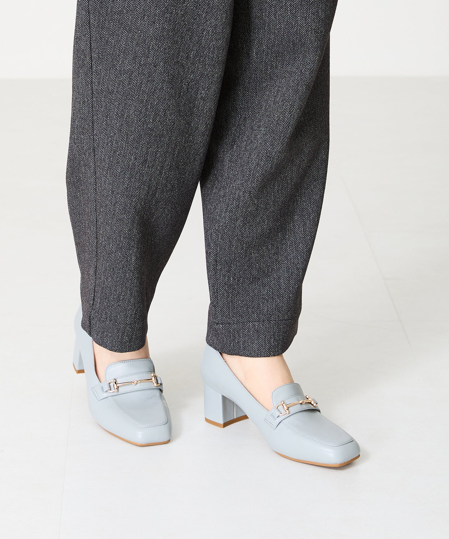 【跳べるパンプス】ビットヒールローファー/跳べるパンプスシリーズ累計150万足突破/R-3214