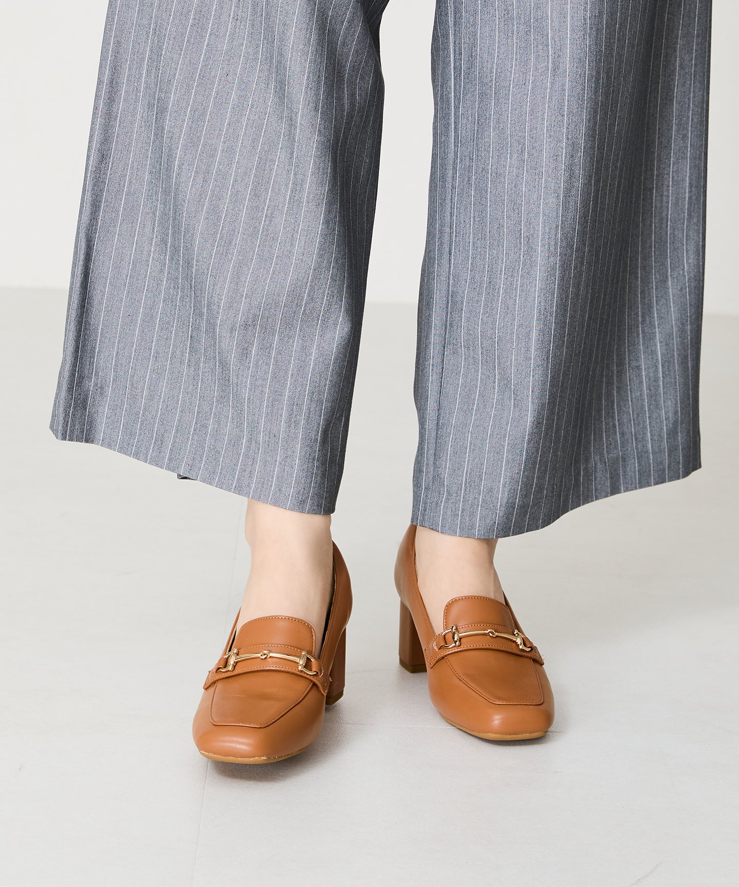 【跳べるパンプス】ビットヒールローファー/跳べるパンプスシリーズ累計150万足突破/R-3214