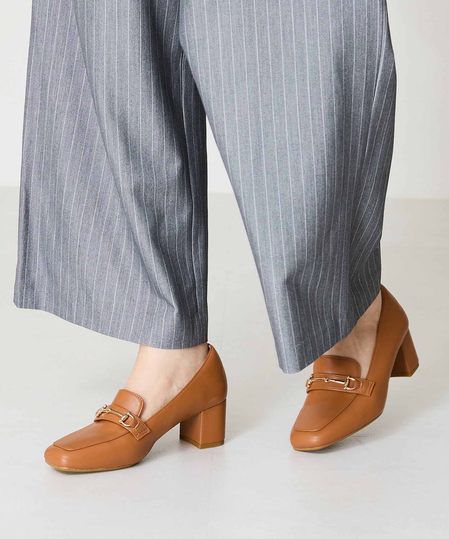 【跳べるパンプス】ビットヒールローファー/跳べるパンプスシリーズ累計150万足突破/R-3214