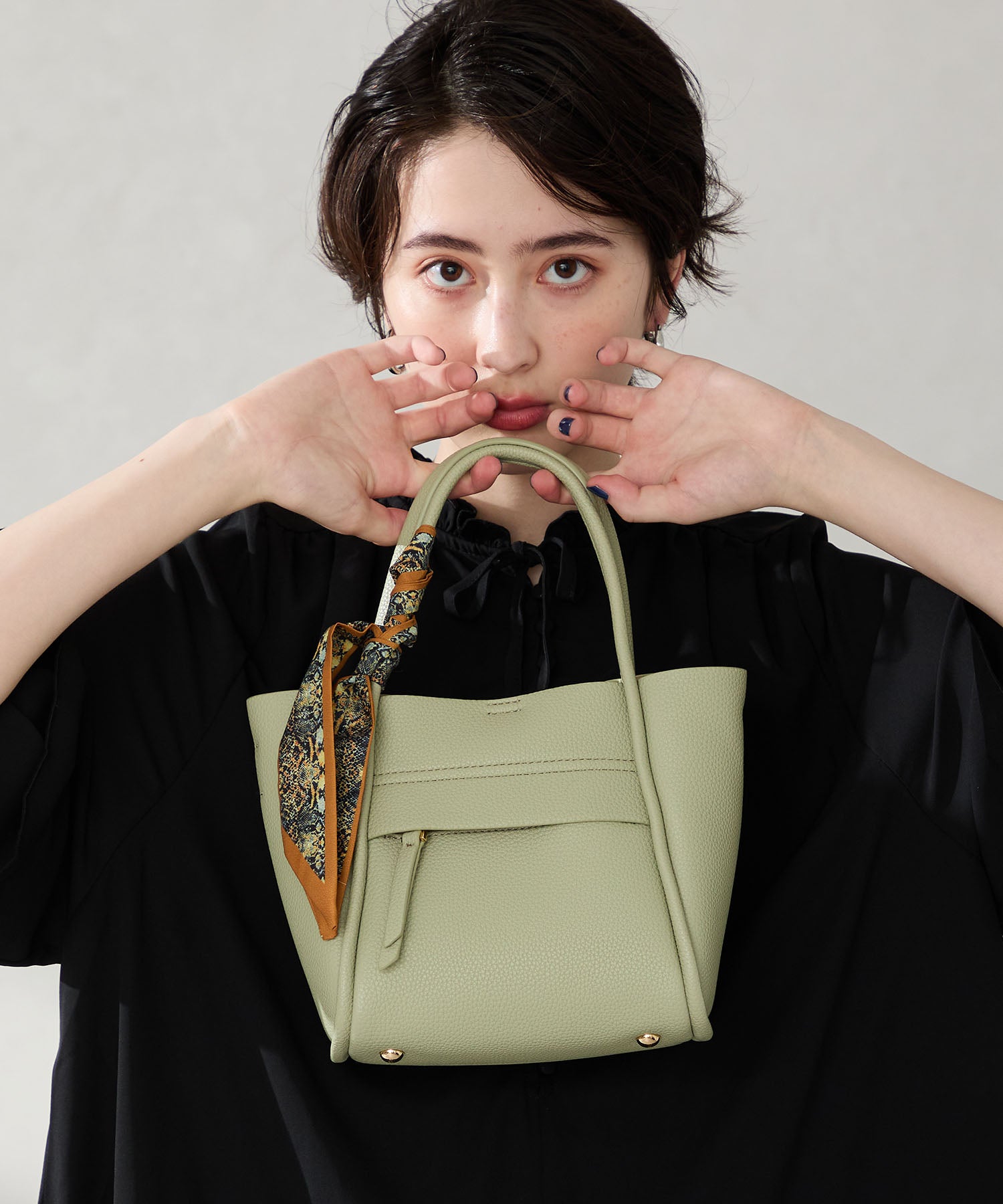 ④バックとパンフ スカーフ付きハンドバッグ/BA-209 – ORIENTALTRAFFIC