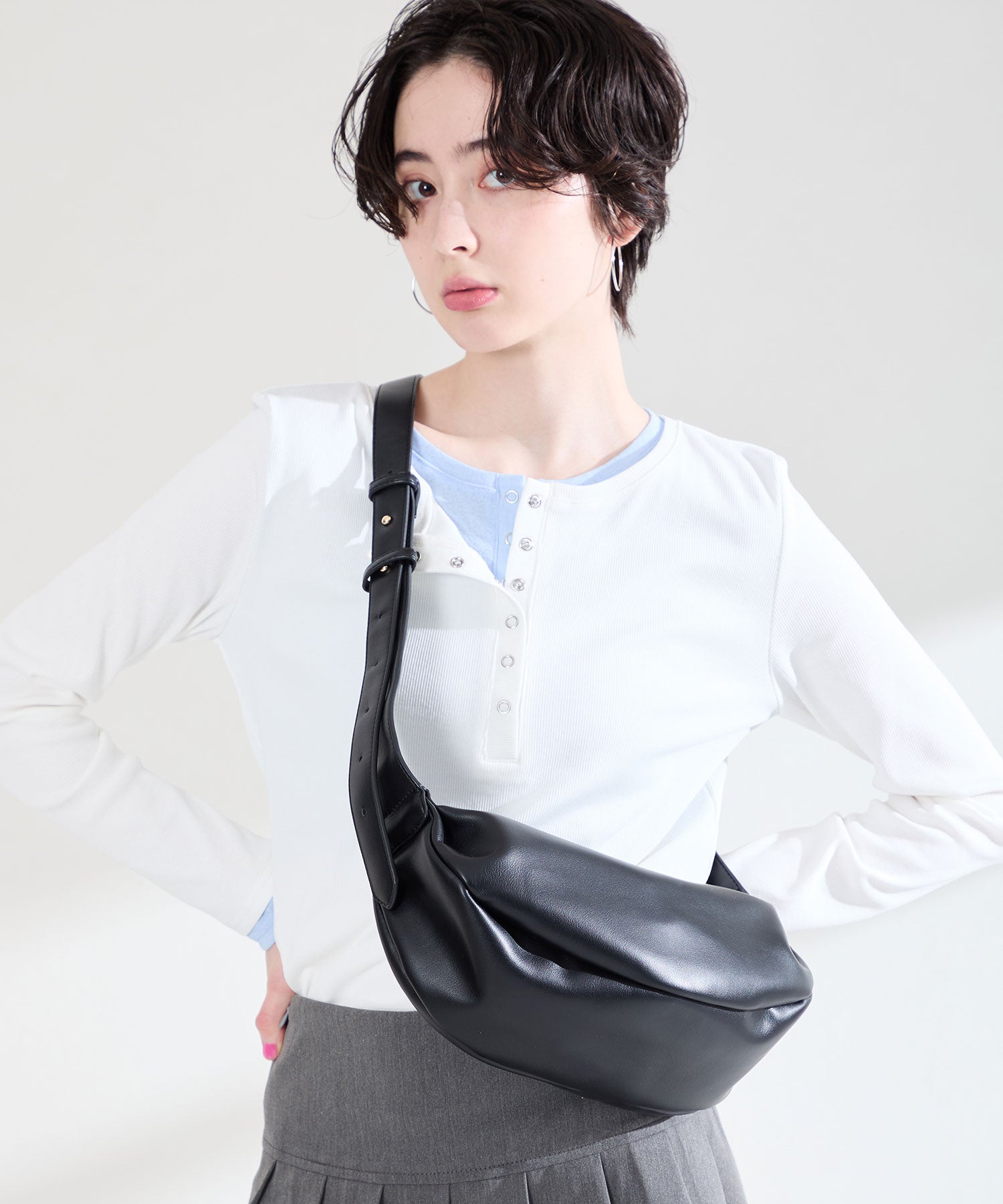 6632 バックセット 合皮 螺鈿入り 未使用品 特価品 Jamale（ジャマレ） 牛革 トートバッグ レディース ローズ柄 型押し