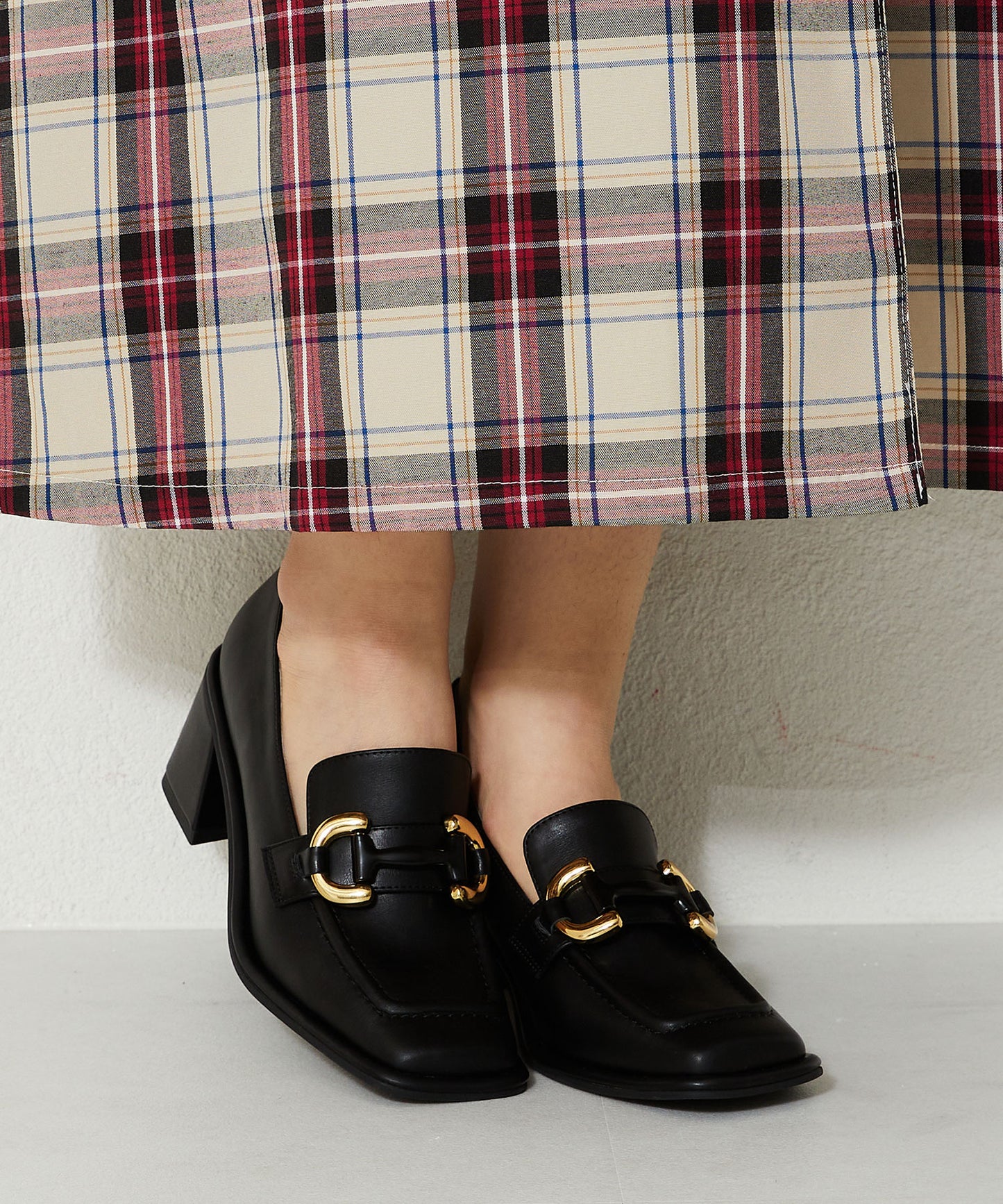 ワイドスクエアトゥヒールローファー/31120