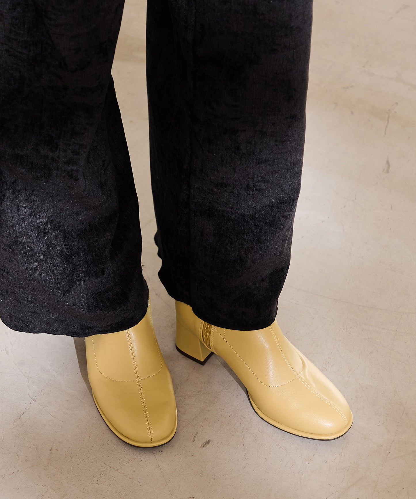 ラウンドトゥストレッチブーツ/31425