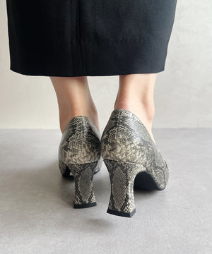 【WEB限定】ポインテッドトゥヒールローファー/41292