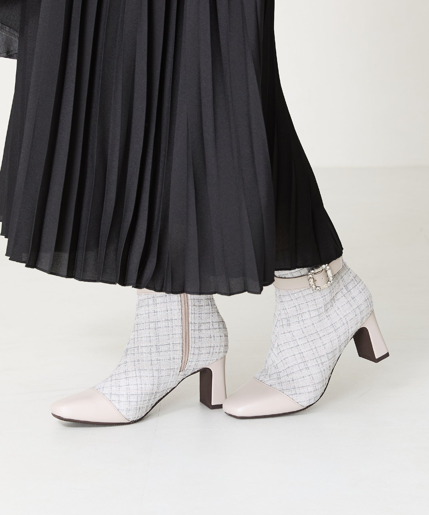 ビジューバックルツイードヒールブーツ/41419 – ORIENTALTRAFFIC