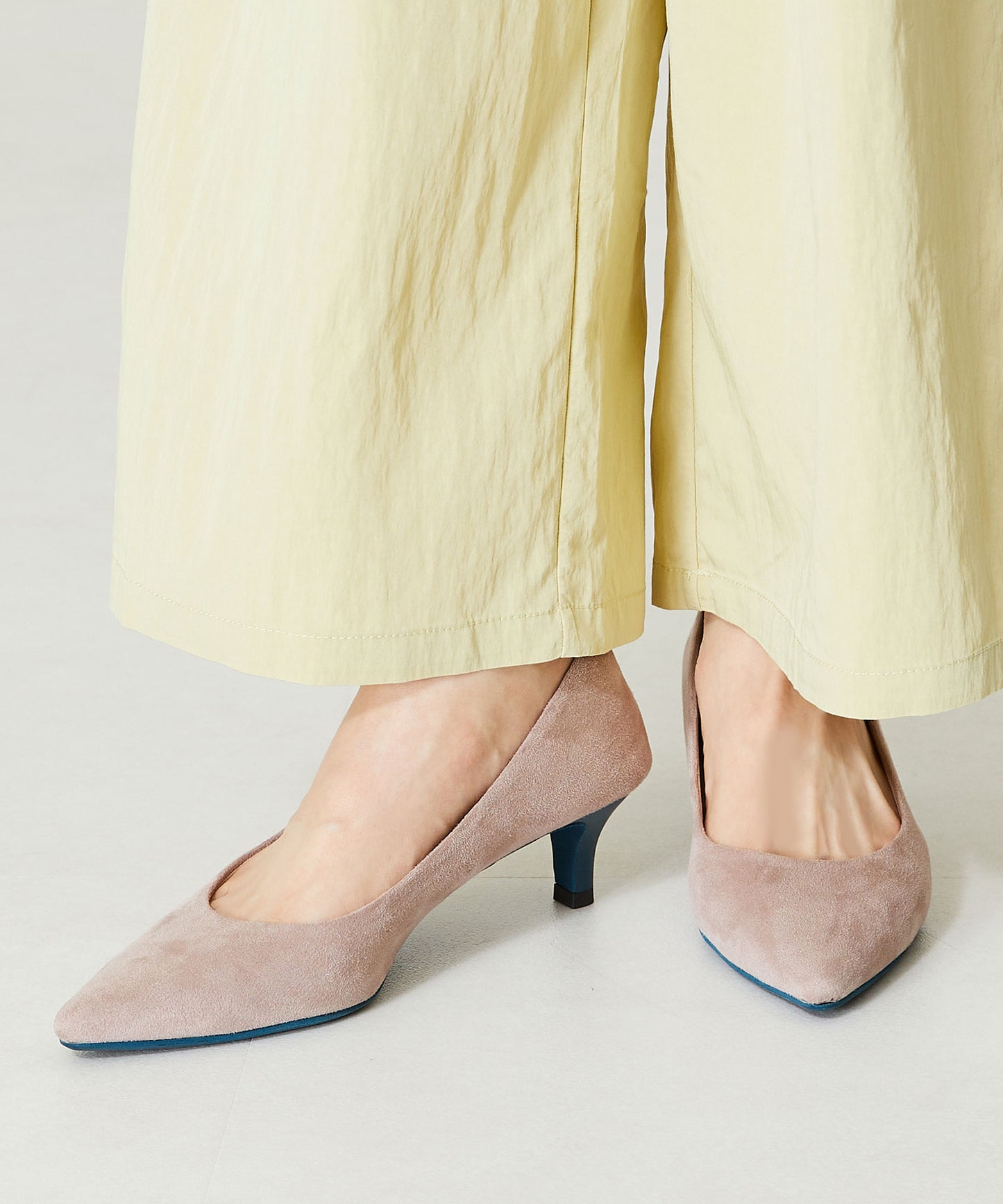 カラーソールポインテッドトゥパンプス/42103