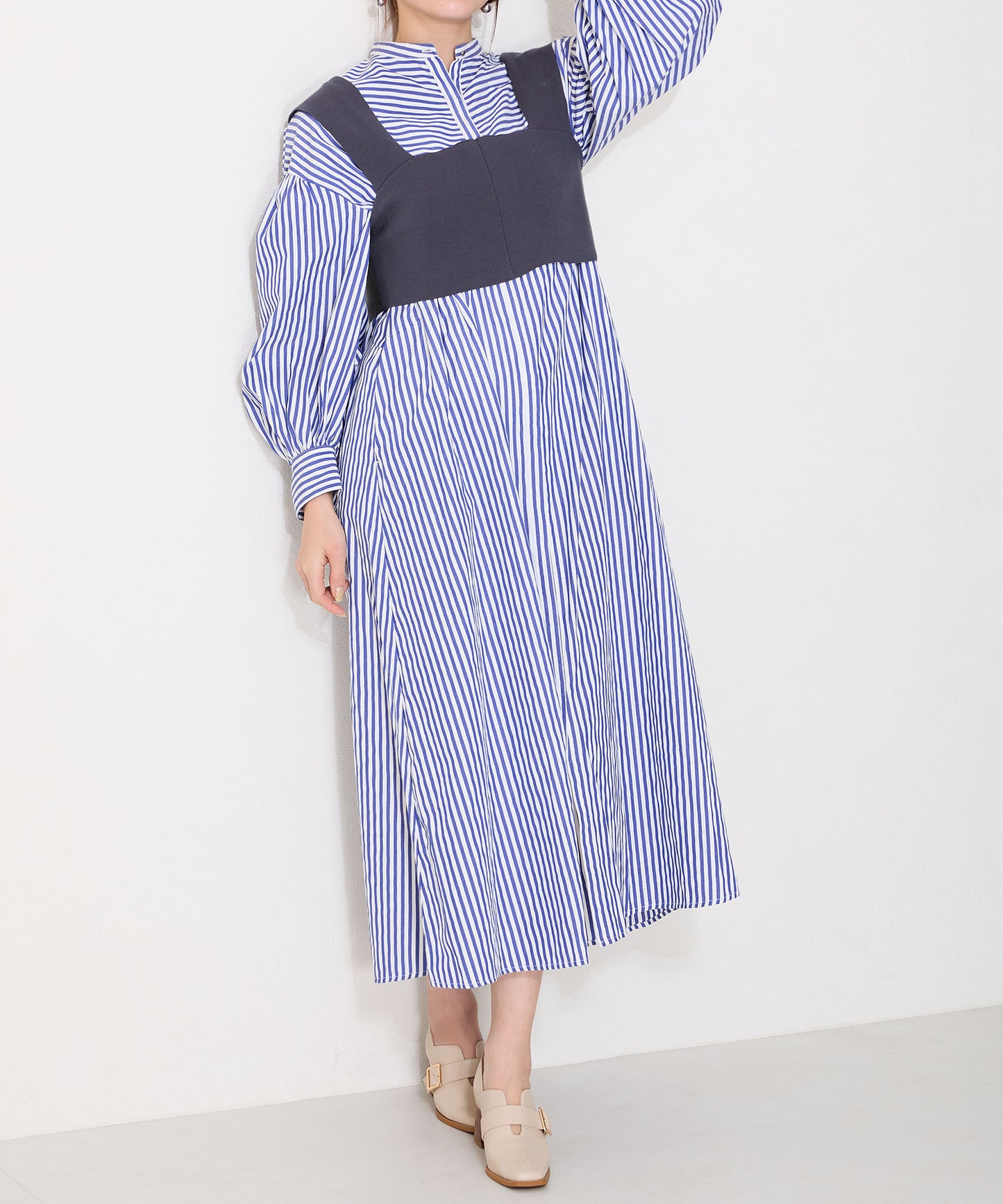 ウッドヒールベルトパンプス/51103