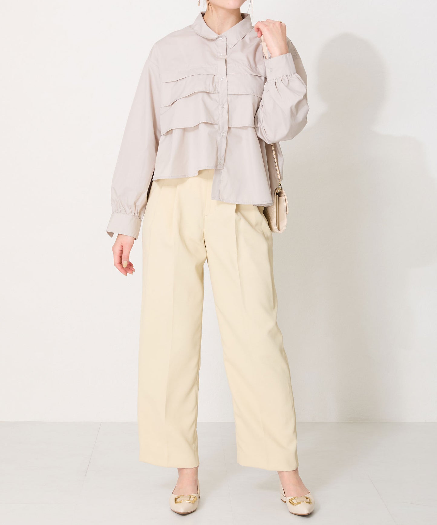 ポインテッドトゥモチーフパンプス/51104