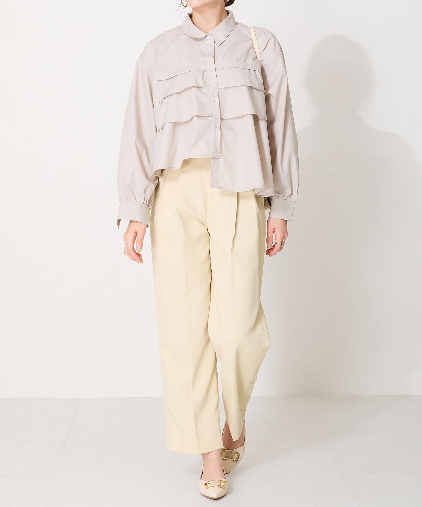 ポインテッドトゥモチーフパンプス/51104