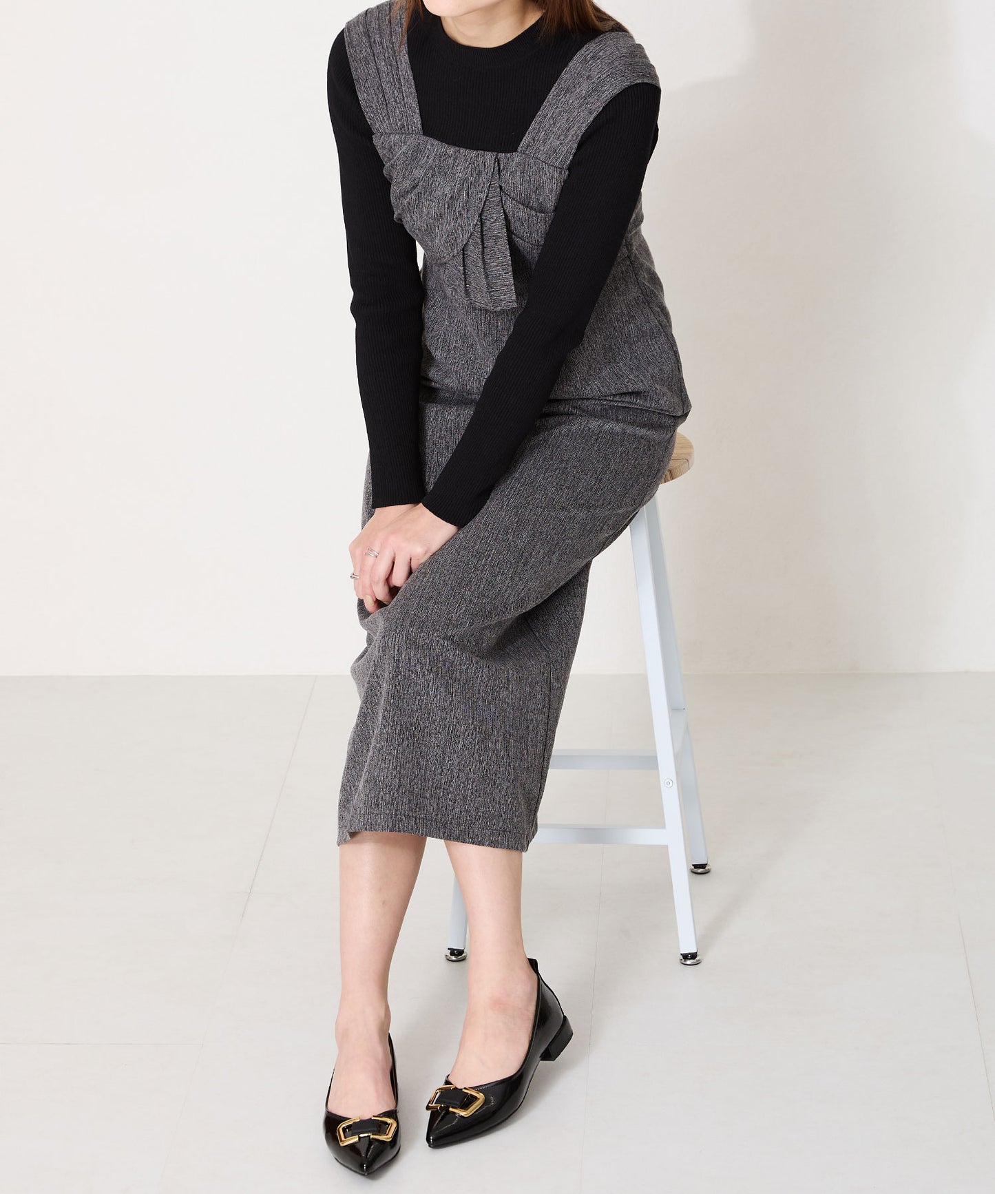 ポインテッドトゥモチーフパンプス/51104