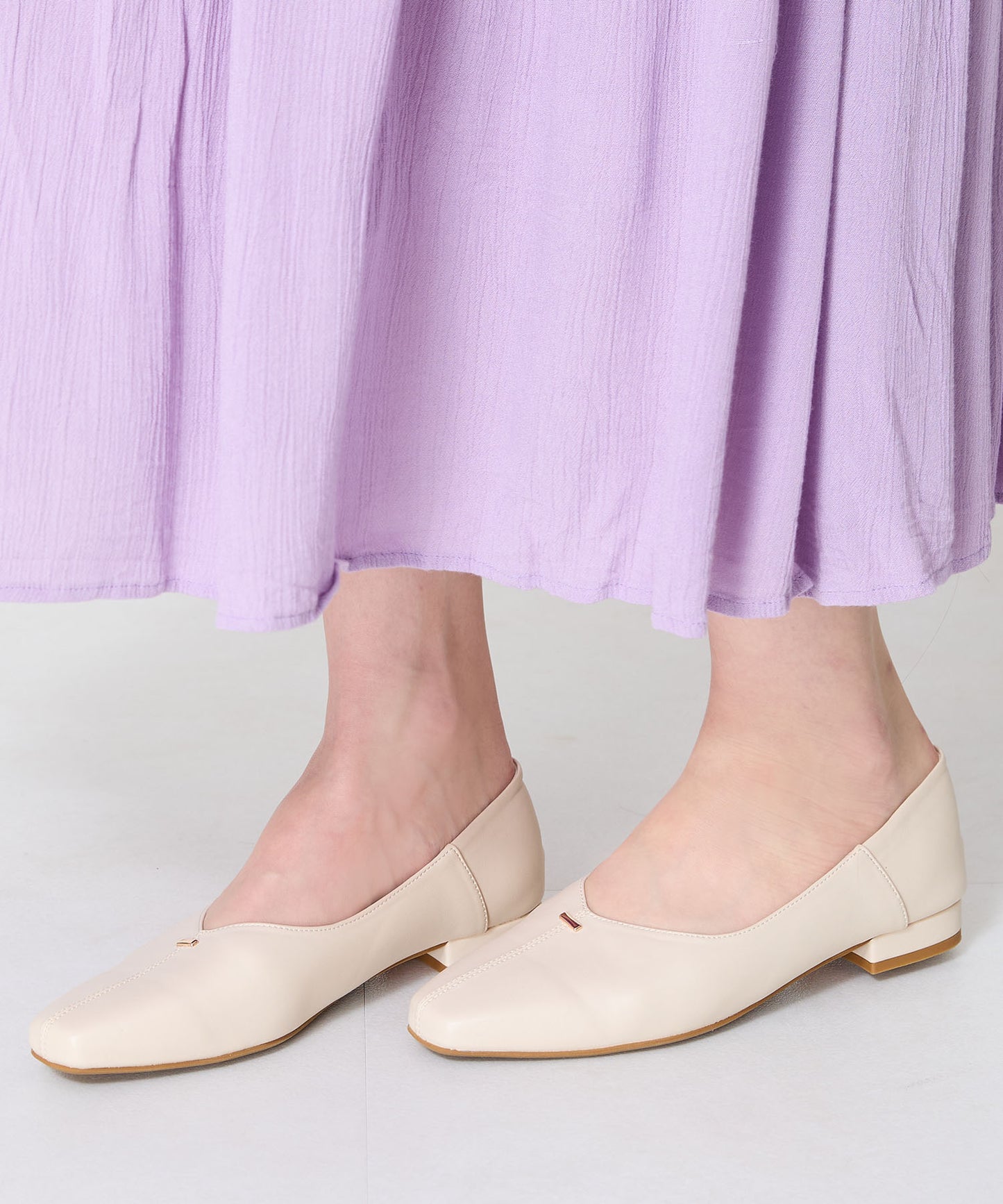 ゴールドパーツVカットバブーシュ/51112