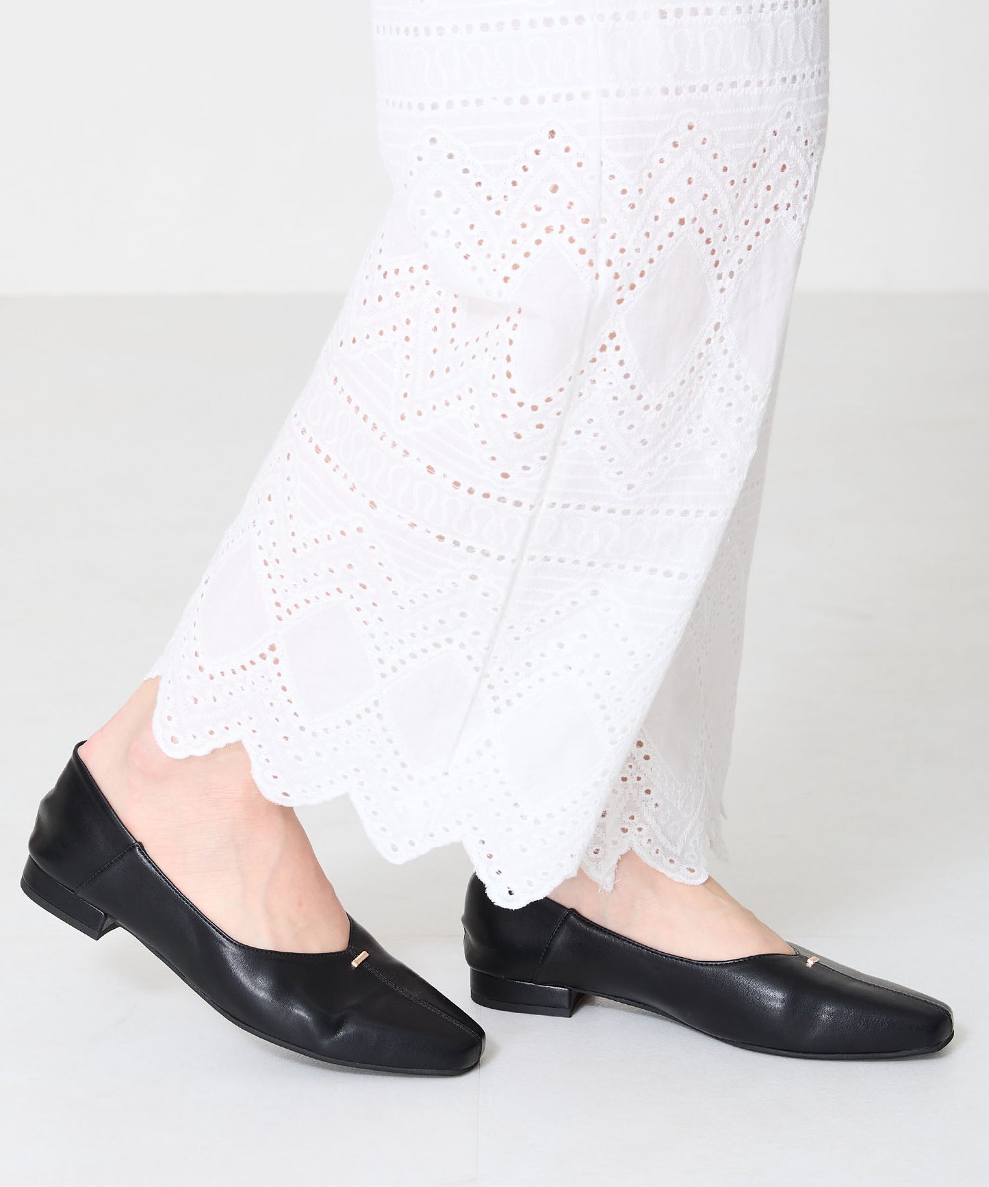 ゴールドパーツVカットバブーシュ/51112