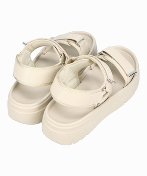 【Fit meサンダル/新色追加】メタルパーツ厚底サンダル/51226